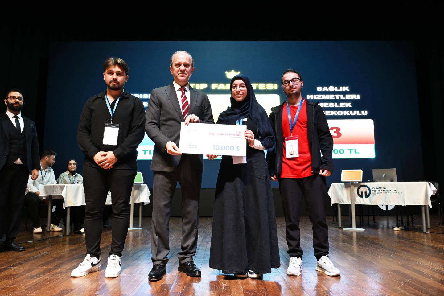 Yarışma 3. si - Sağlık Hizmetleri Meslek Yüksekokulu
