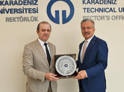 Prof. Dr. LEVENT KTÜ'de: İki Üniversite Arasında Verimli Ziyaret

