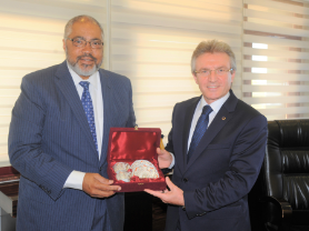 Johns Hopkins Üniversitesinden Rektörlüğümüze Ziyaret 